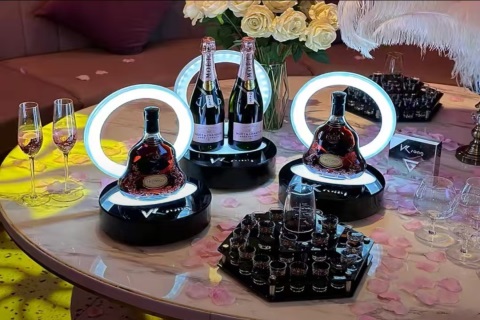 百色TZPARTY酒吧招聘,广西百色酒吧招聘女营销/模特